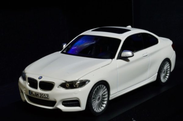 画像1: BMW 2シリーズ  クーペ 1/43 (1)