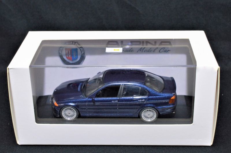 B3 3.3 3(Ｅ36) セダン 1/43 - ドイツミニカー倶楽部