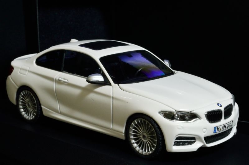 BMW 2シリーズ クーペ 1/43 - ドイツミニカー倶楽部